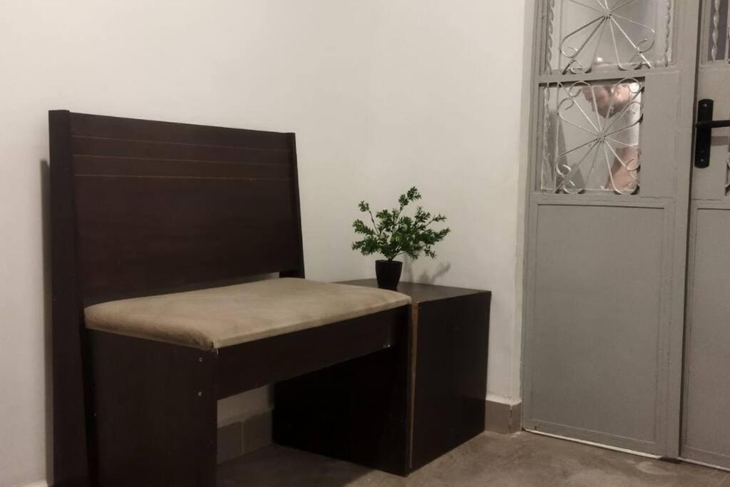 Apartment Terreo - Ar-condicionado, Wi-fi, Garagem - Mauricio Nassau, Perto De *